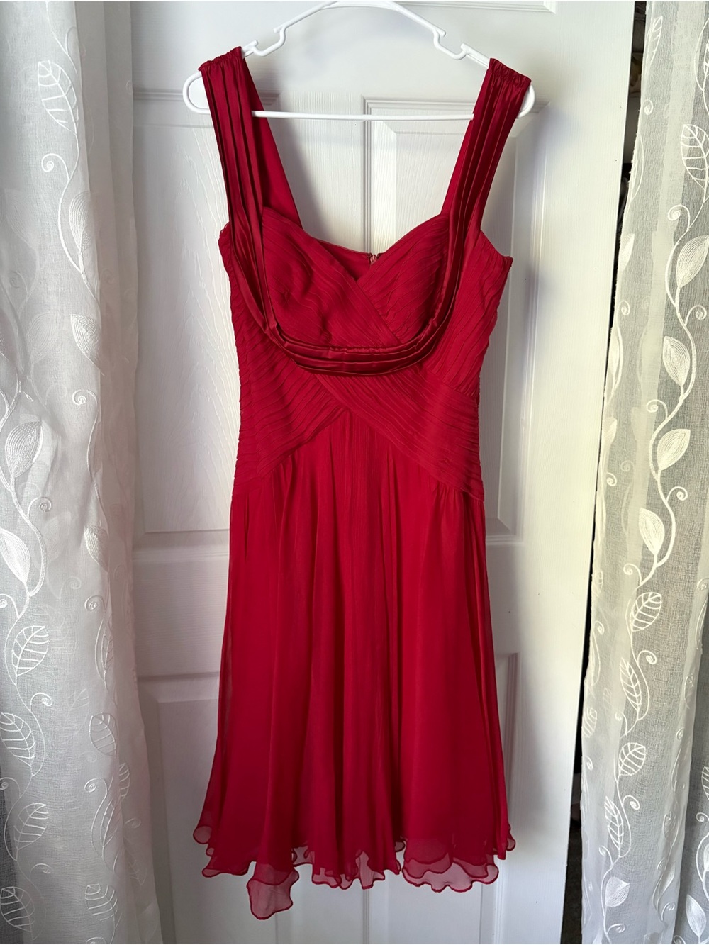 TADASHI silk party cocktail Sleeveless Chiffon Dress size 8 minor thread line